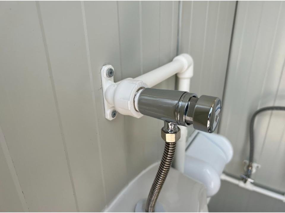 CONTENEDOR SANITARIO WC DOBLE (120X 220M) NUEVO - Imagen 9