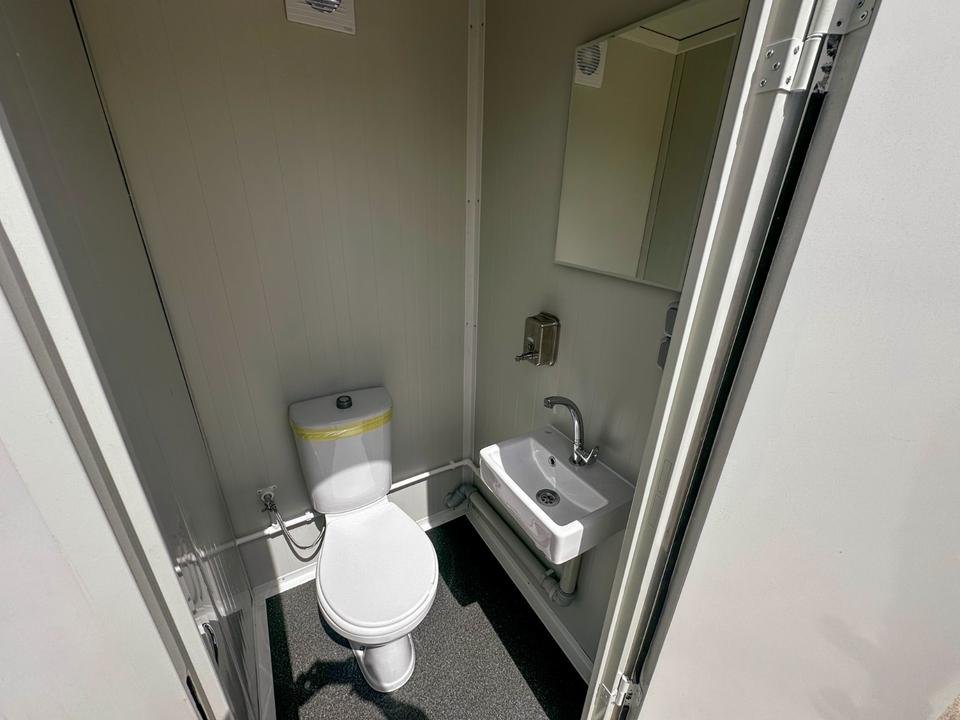 CONTENEDOR SANITARIO DE DOBLE WC (220X120M)NUEVO - Imagen 10